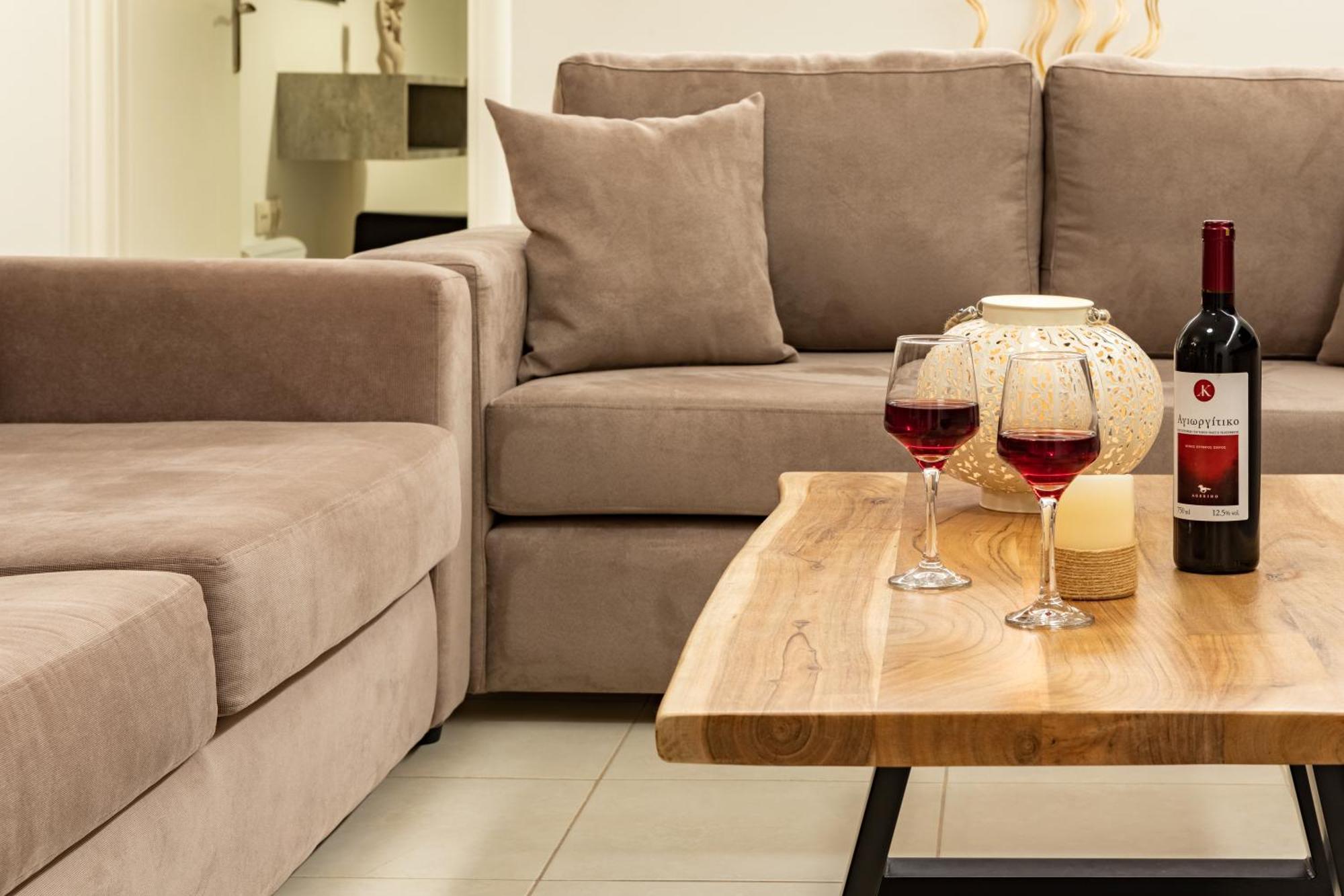 Aeolus Luxury Apartment - II Nafplio Bagian luar foto